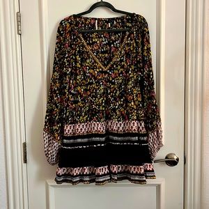 Free People Gardenia Floral Print Sequin Embellished V Neck Flowy Bohemian Tunic